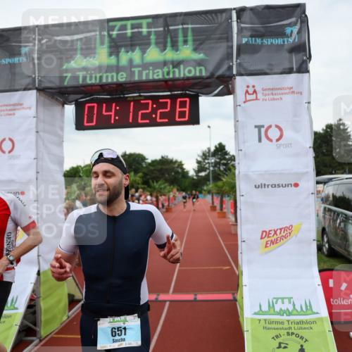 15.06.2025 - 7 Türme Triathlon Michael Strokosch http://msf.ph/oto/7980584 15.06.2025 14:12:27 Ziel 530, 651, 877 meine-sportfotos.de