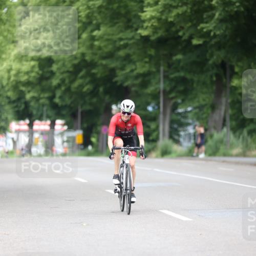 15.06.2025 - 7 Türme Triathlon Yannick Fuchs http://msf.ph/oto/7980609 15.06.2025 11:22:34 Radfahren 205, 243 meine-sportfotos.de