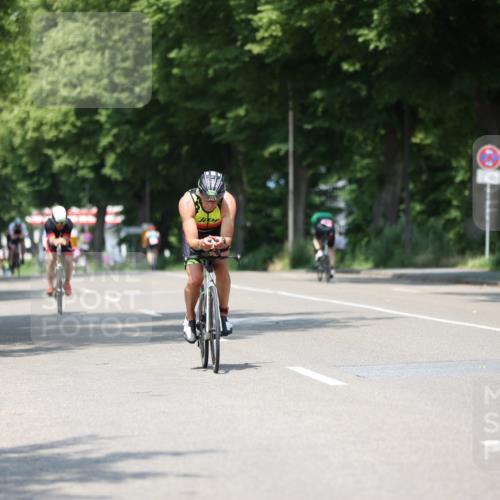 15.06.2025 - 7 Türme Triathlon Yannick Fuchs http://msf.ph/oto/7980615 15.06.2025 12:48:48 Radfahren 446, 530, 540 meine-sportfotos.de