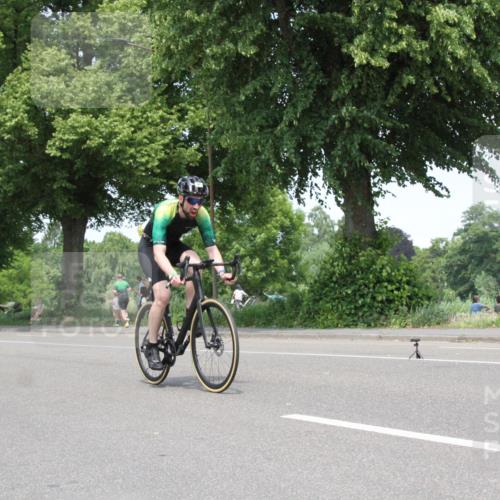 15.06.2025 - 7 Türme Triathlon Yannick Fuchs http://msf.ph/oto/7980641 15.06.2025 13:26:17 Radfahren  meine-sportfotos.de