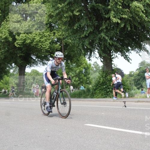 15.06.2025 - 7 Türme Triathlon Yannick Fuchs http://msf.ph/oto/7980705 15.06.2025 13:26:29 Radfahren  meine-sportfotos.de