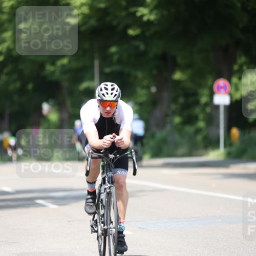 15.06.2025 - 7 Türme Triathlon Yannick Fuchs http://msf.ph/oto/7980756 15.06.2025 12:48:53 Radfahren 256, 445, 446, 540 meine-sportfotos.de