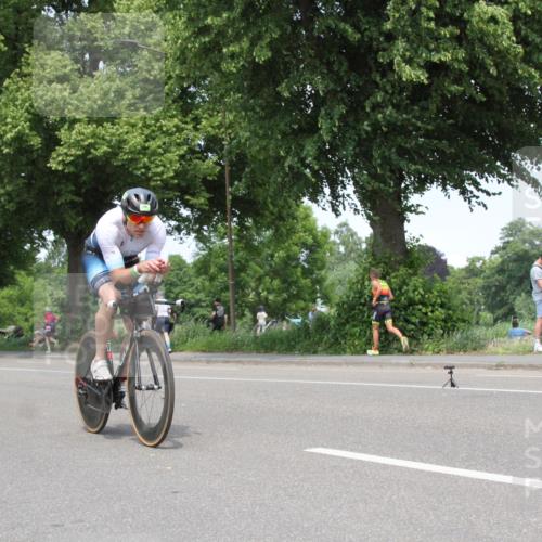 15.06.2025 - 7 Türme Triathlon Yannick Fuchs http://msf.ph/oto/7980761 15.06.2025 13:26:48 Radfahren  meine-sportfotos.de