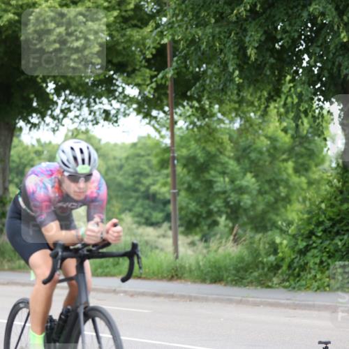 15.06.2025 - 7 Türme Triathlon Yannick Fuchs http://msf.ph/oto/7980791 15.06.2025 11:22:47 Radfahren  meine-sportfotos.de