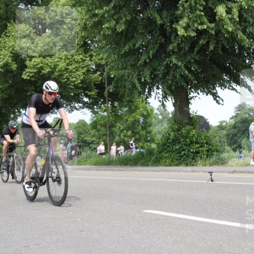 15.06.2025 - 7 Türme Triathlon Yannick Fuchs http://msf.ph/oto/7980827 15.06.2025 13:26:56 Radfahren  meine-sportfotos.de