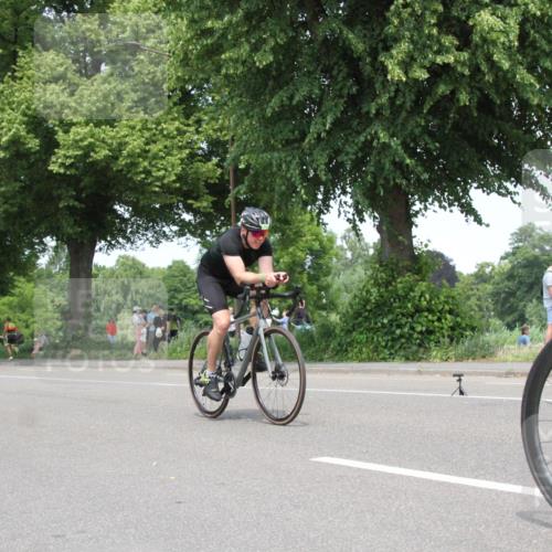 15.06.2025 - 7 Türme Triathlon Yannick Fuchs http://msf.ph/oto/7980839 15.06.2025 13:26:56 Radfahren  meine-sportfotos.de