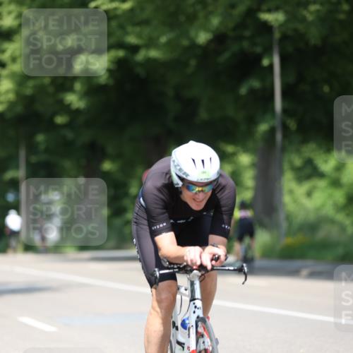15.06.2025 - 7 Türme Triathlon Yannick Fuchs http://msf.ph/oto/7980842 15.06.2025 12:48:55 Radfahren 256, 445, 446, 633 meine-sportfotos.de