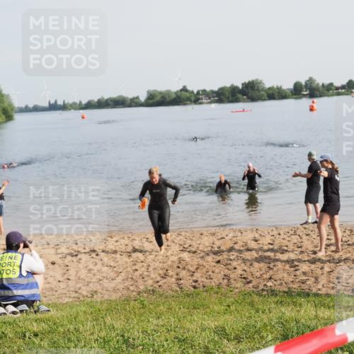 21.06.2025 - 27. Vierlanden-Triathlon MichiJ http://msf.ph/oto/7980847 15.06.2026 09:02:35 Schwimmen 200, 223, 246 meine-sportfotos.de