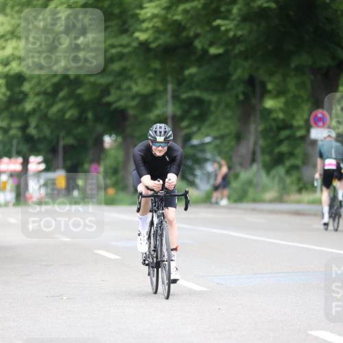 15.06.2025 - 7 Türme Triathlon Yannick Fuchs http://msf.ph/oto/7980848 15.06.2025 11:23:36 Radfahren 207, 303 meine-sportfotos.de