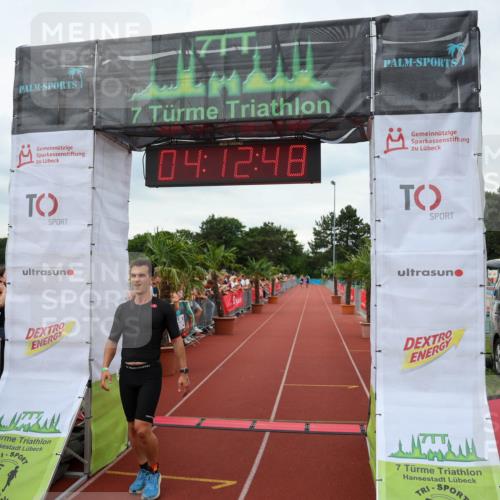 15.06.2025 - 7 Türme Triathlon Michael Strokosch http://msf.ph/oto/7980862 15.06.2025 14:12:48 Ziel 752, 875 meine-sportfotos.de