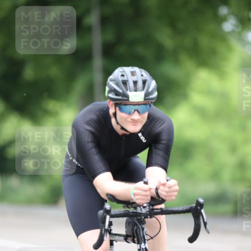 15.06.2025 - 7 Türme Triathlon Yannick Fuchs http://msf.ph/oto/7980888 15.06.2025 11:23:38 Radfahren 303 meine-sportfotos.de