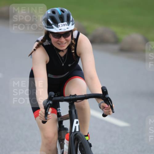 15.06.2025 - 27. Vierlanden-Triathlon H.Heesch http://msf.ph/oto/7980955 15.06.2025 10:42:43 Radfahren 115, 147, 199, 347, 1399 meine-sportfotos.de
