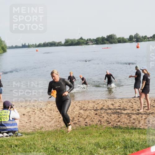 21.06.2025 - 27. Vierlanden-Triathlon MichiJ http://msf.ph/oto/7980971 15.06.2026 09:02:37 Schwimmen 200, 210, 223, 246 meine-sportfotos.de