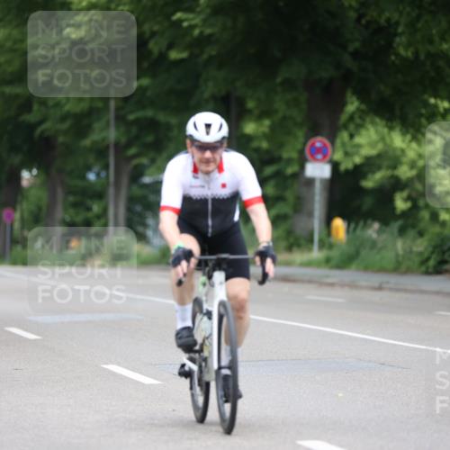 15.06.2025 - 7 Türme Triathlon Yannick Fuchs http://msf.ph/oto/7980972 15.06.2025 11:23:50 Radfahren  meine-sportfotos.de