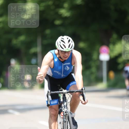 15.06.2025 - 7 Türme Triathlon Yannick Fuchs http://msf.ph/oto/7981010 15.06.2025 12:49:03 Radfahren 202, 262, 445, 633 meine-sportfotos.de