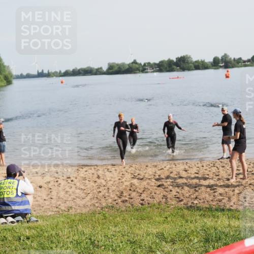 21.06.2025 - 27. Vierlanden-Triathlon MichiJ http://msf.ph/oto/7981054 15.06.2026 09:02:39 Schwimmen 200, 210, 223, 246 meine-sportfotos.de