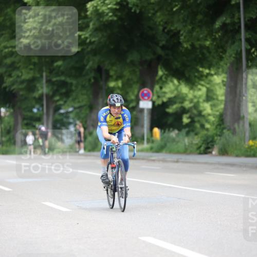 15.06.2025 - 7 Türme Triathlon Yannick Fuchs http://msf.ph/oto/7981058 15.06.2025 11:24:26 Radfahren 243 meine-sportfotos.de