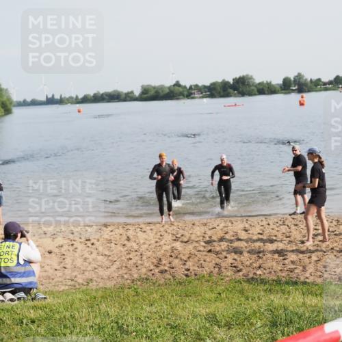 21.06.2025 - 27. Vierlanden-Triathlon MichiJ http://msf.ph/oto/7981072 15.06.2026 09:02:39 Schwimmen 200, 210, 223, 246 meine-sportfotos.de