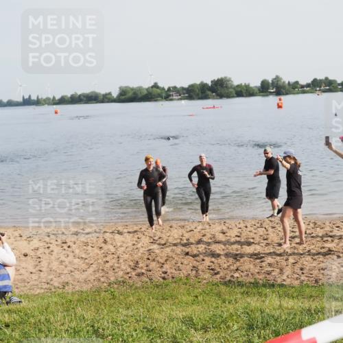 21.06.2025 - 27. Vierlanden-Triathlon MichiJ http://msf.ph/oto/7981078 15.06.2026 09:02:40 Schwimmen 200, 210, 223, 246 meine-sportfotos.de