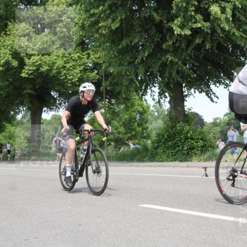 15.06.2025 - 7 Türme Triathlon Yannick Fuchs http://msf.ph/oto/7981096 15.06.2025 13:27:45 Radfahren  meine-sportfotos.de