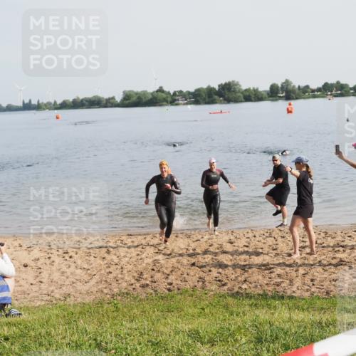 21.06.2025 - 27. Vierlanden-Triathlon MichiJ http://msf.ph/oto/7981103 15.06.2026 09:02:41 Schwimmen 200, 210, 223, 246 meine-sportfotos.de