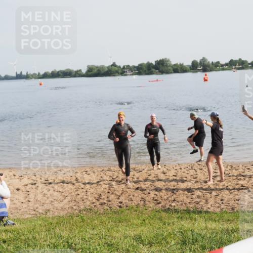 21.06.2025 - 27. Vierlanden-Triathlon MichiJ http://msf.ph/oto/7981113 15.06.2026 09:02:41 Schwimmen 200, 210, 223, 246 meine-sportfotos.de