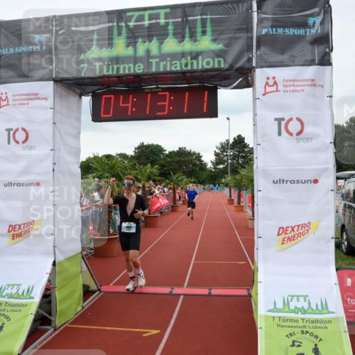 15.06.2025 - 7 Türme Triathlon Michael Strokosch http://msf.ph/oto/7981131 15.06.2025 14:13:10 Ziel 489, 628, 892, 1085 meine-sportfotos.de