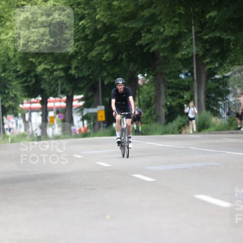 15.06.2025 - 7 Türme Triathlon Yannick Fuchs http://msf.ph/oto/7981140 15.06.2025 11:24:30 Radfahren 258 meine-sportfotos.de