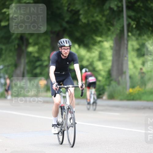15.06.2025 - 7 Türme Triathlon Yannick Fuchs http://msf.ph/oto/7981162 15.06.2025 11:24:32 Radfahren 258 meine-sportfotos.de