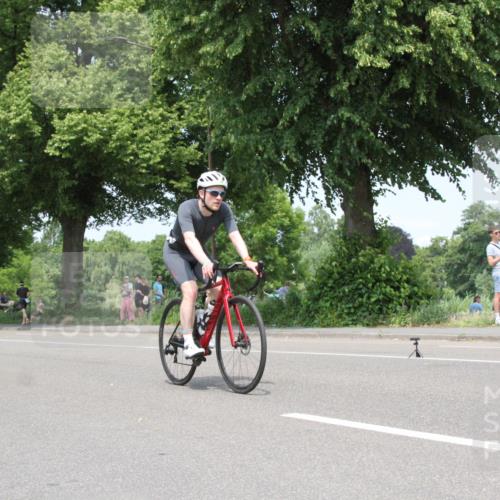 15.06.2025 - 7 Türme Triathlon Yannick Fuchs http://msf.ph/oto/7981171 15.06.2025 13:28:13 Radfahren  meine-sportfotos.de