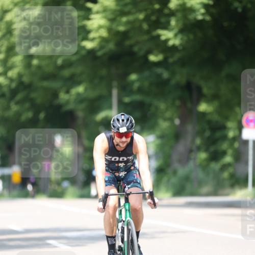 15.06.2025 - 7 Türme Triathlon Yannick Fuchs http://msf.ph/oto/7981179 15.06.2025 12:49:26 Radfahren 247, 366, 397, 656 meine-sportfotos.de