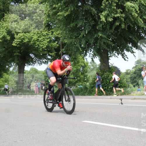 15.06.2025 - 7 Türme Triathlon Yannick Fuchs http://msf.ph/oto/7981185 15.06.2025 13:28:25 Radfahren  meine-sportfotos.de