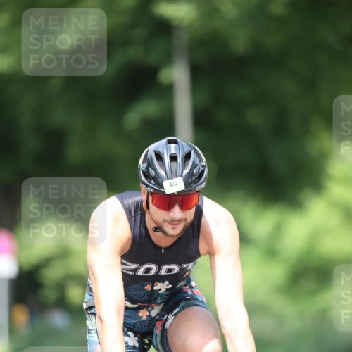 15.06.2025 - 7 Türme Triathlon Yannick Fuchs http://msf.ph/oto/7981205 15.06.2025 12:49:26 Radfahren 247, 366, 397, 656 meine-sportfotos.de