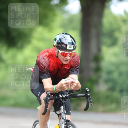 15.06.2025 - 7 Türme Triathlon Yannick Fuchs http://msf.ph/oto/7981250 15.06.2025 11:24:50 Radfahren  meine-sportfotos.de