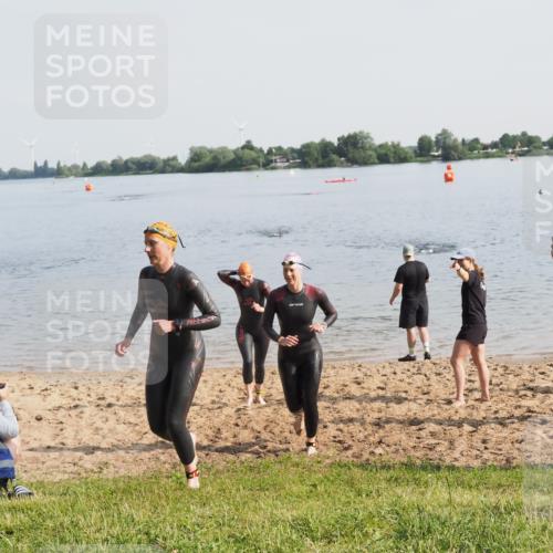 21.06.2025 - 27. Vierlanden-Triathlon MichiJ http://msf.ph/oto/7981254 15.06.2026 09:02:43 Schwimmen 200, 210, 223, 246 meine-sportfotos.de