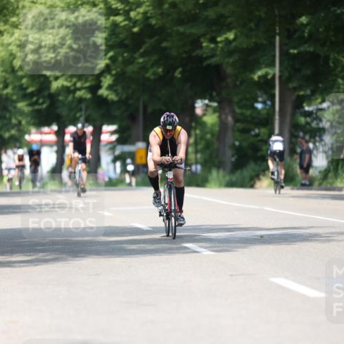 15.06.2025 - 7 Türme Triathlon Yannick Fuchs http://msf.ph/oto/7981290 15.06.2025 12:49:32 Radfahren 261, 366, 397, 638, 671 meine-sportfotos.de
