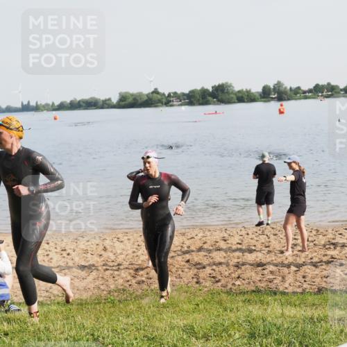21.06.2025 - 27. Vierlanden-Triathlon MichiJ http://msf.ph/oto/7981291 15.06.2026 09:02:44 Schwimmen 200, 210, 223, 246 meine-sportfotos.de