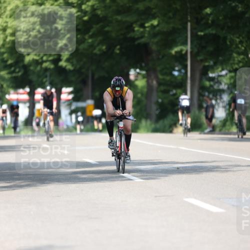 15.06.2025 - 7 Türme Triathlon Yannick Fuchs http://msf.ph/oto/7981292 15.06.2025 12:49:32 Radfahren 261, 366, 397, 638, 671 meine-sportfotos.de