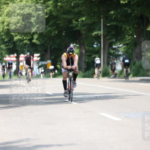 15.06.2025 - 7 Türme Triathlon Yannick Fuchs http://msf.ph/oto/7981306 15.06.2025 12:49:32 Radfahren 261, 366, 397, 638, 671 meine-sportfotos.de