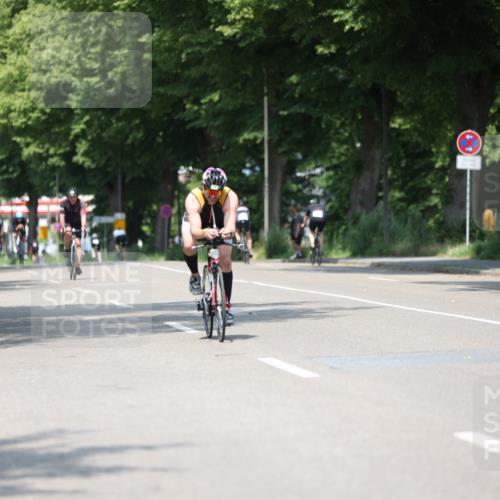 15.06.2025 - 7 Türme Triathlon Yannick Fuchs http://msf.ph/oto/7981324 15.06.2025 12:49:32 Radfahren 261, 366, 397, 638, 671 meine-sportfotos.de