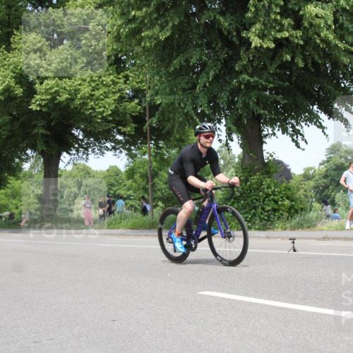 15.06.2025 - 7 Türme Triathlon Yannick Fuchs http://msf.ph/oto/7981341 15.06.2025 13:28:59 Radfahren  meine-sportfotos.de