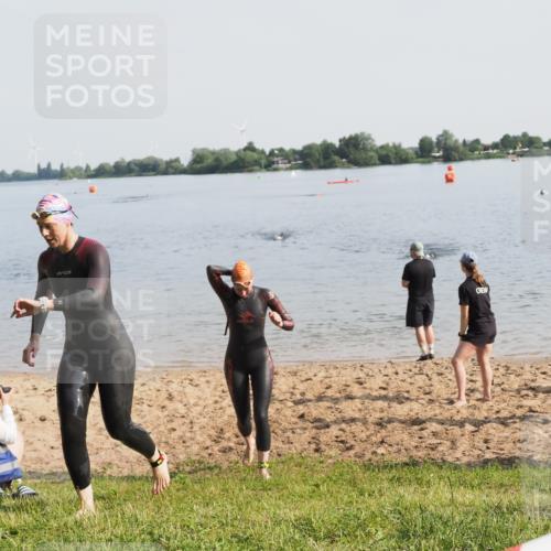 21.06.2025 - 27. Vierlanden-Triathlon MichiJ http://msf.ph/oto/7981345 15.06.2026 09:02:45 Schwimmen 200, 210, 223 meine-sportfotos.de