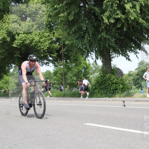 15.06.2025 - 7 Türme Triathlon Yannick Fuchs http://msf.ph/oto/7981363 15.06.2025 13:29:05 Radfahren  meine-sportfotos.de