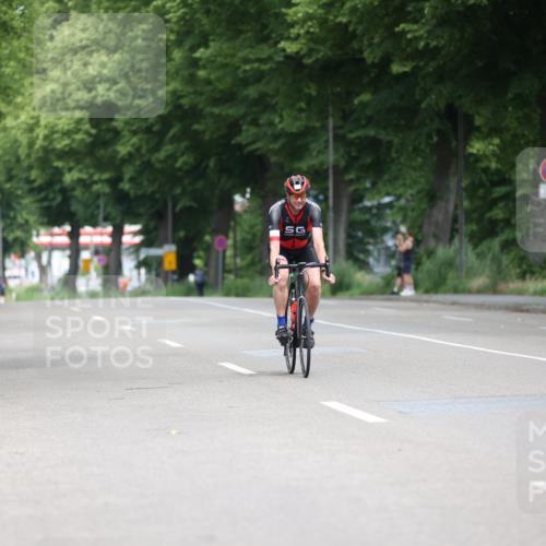 15.06.2025 - 7 Türme Triathlon Yannick Fuchs http://msf.ph/oto/7981374 15.06.2025 11:25:04 Radfahren  meine-sportfotos.de