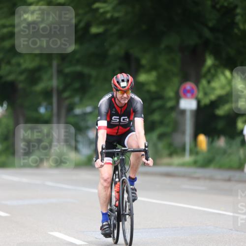 15.06.2025 - 7 Türme Triathlon Yannick Fuchs http://msf.ph/oto/7981408 15.06.2025 11:25:05 Radfahren  meine-sportfotos.de