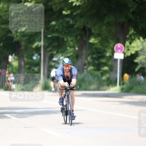 15.06.2025 - 7 Türme Triathlon Yannick Fuchs http://msf.ph/oto/7981482 15.06.2025 12:49:43 Radfahren 260, 462, 511 meine-sportfotos.de
