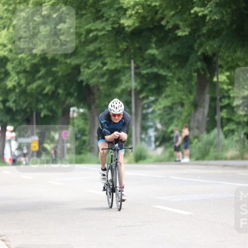 15.06.2025 - 7 Türme Triathlon Yannick Fuchs http://msf.ph/oto/7981502 15.06.2025 11:25:38 Radfahren 218 meine-sportfotos.de