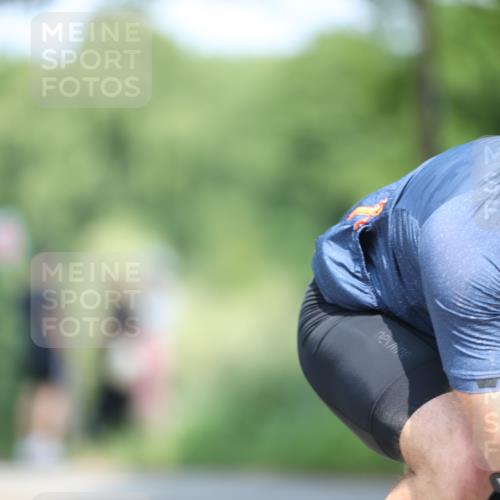15.06.2025 - 7 Türme Triathlon Yannick Fuchs http://msf.ph/oto/7981520 15.06.2025 12:49:44 Radfahren 260, 462, 511 meine-sportfotos.de