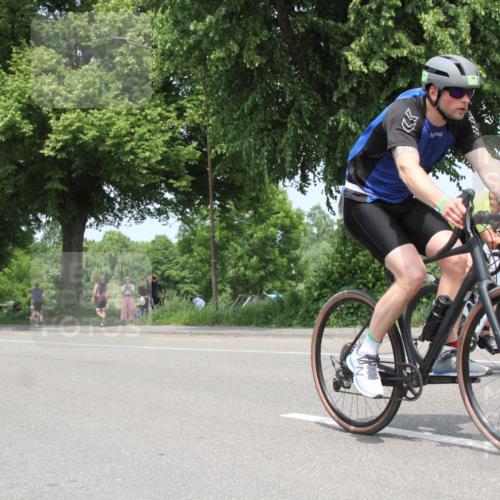 15.06.2025 - 7 Türme Triathlon Yannick Fuchs http://msf.ph/oto/7981538 15.06.2025 13:29:17 Radfahren  meine-sportfotos.de
