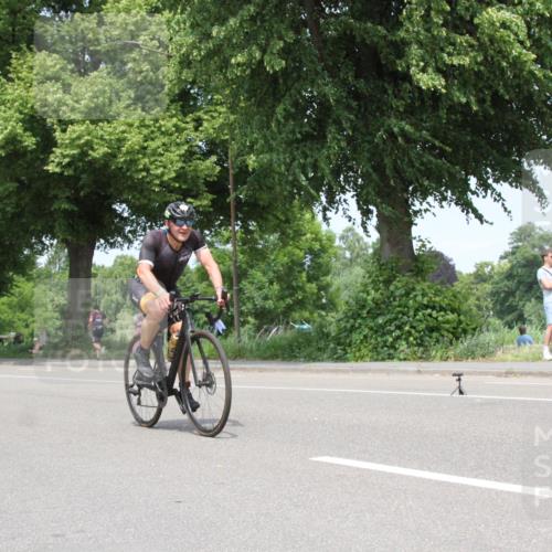 15.06.2025 - 7 Türme Triathlon Yannick Fuchs http://msf.ph/oto/7981581 15.06.2025 13:29:23 Radfahren  meine-sportfotos.de